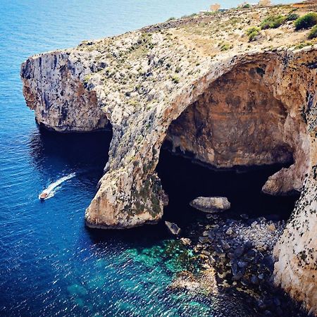 Balluta Bay Spacious Apt - 2Br Sliema Luaran gambar