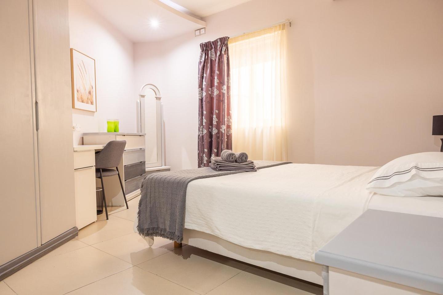 Balluta Bay Spacious Apt - 2Br Sliema Luaran gambar