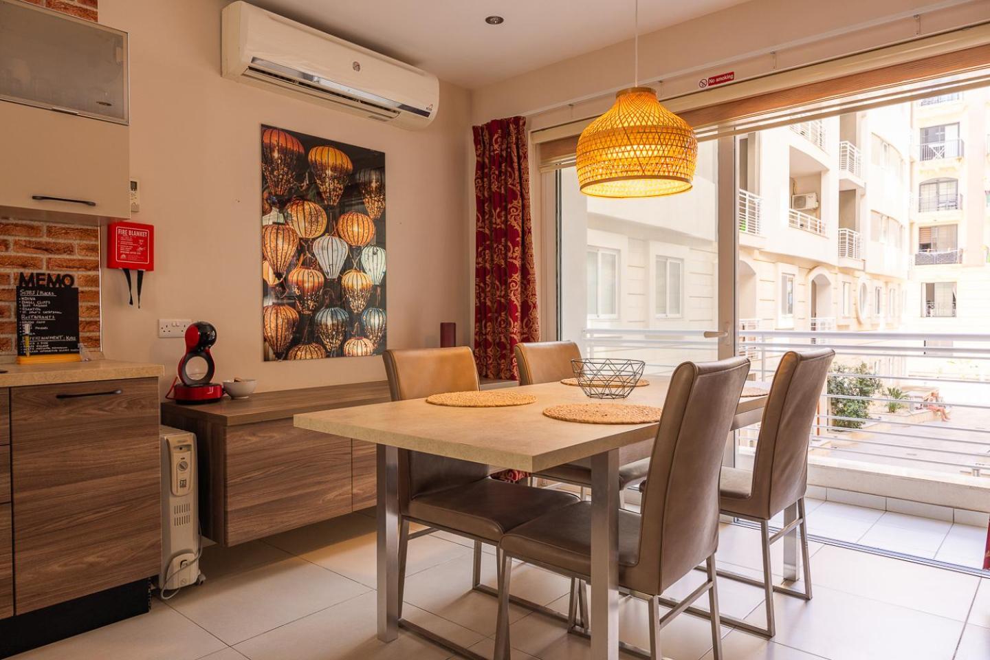 Balluta Bay Spacious Apt - 2Br Sliema Luaran gambar